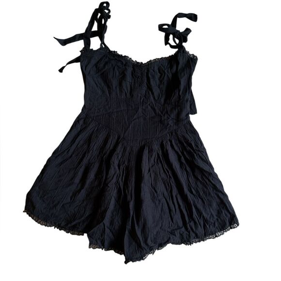 Show Me Your Mumu Regal Romper size L - Picture 12 of 12